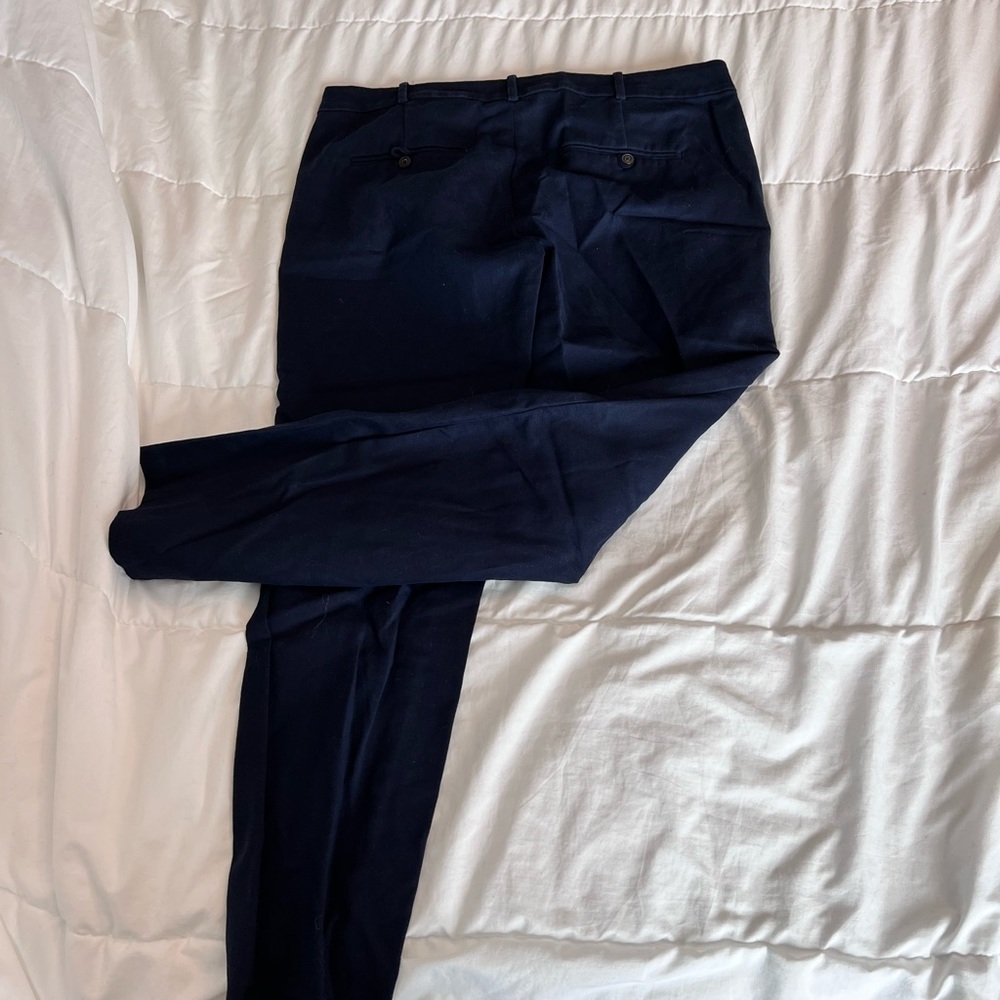 Navy capris - Picture 5 of 5